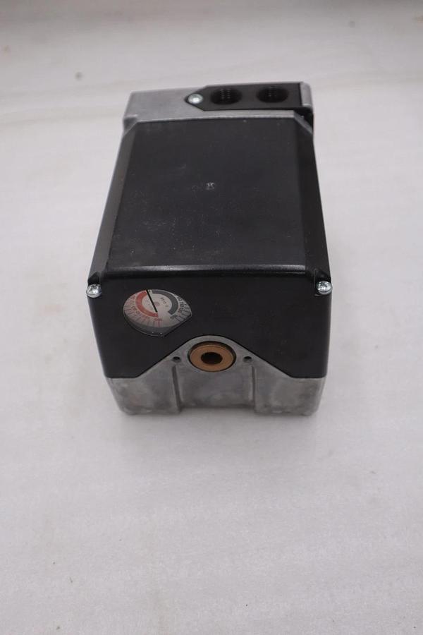NEW Siemens SQM56.687A1 Actuator 100-110V 50/60Hz 60s/90° 40Nm #GF-1007