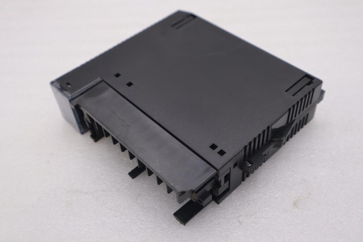 Used GE FANUC IC693MDL240 INPUT MODULE 16PT 120VAC STOCK #L-558-C