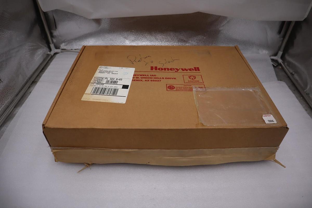NEW Honeywell 51305390-400 Upgrade Kit Boards 51305432-300/51305432-200 STK G583