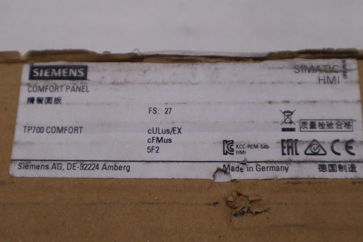 SIEMENS Simatic HMI Comfort Panel, 6AV2 124-0GC01-0AX0 / 6AV2124-0GC01-0AX0 NEW