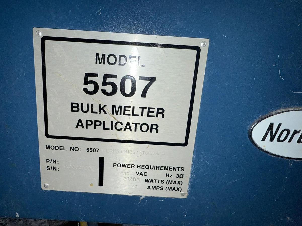 Used NORDSON MODEL 5507 BULK MELTER APPLICATOR SYSTEM