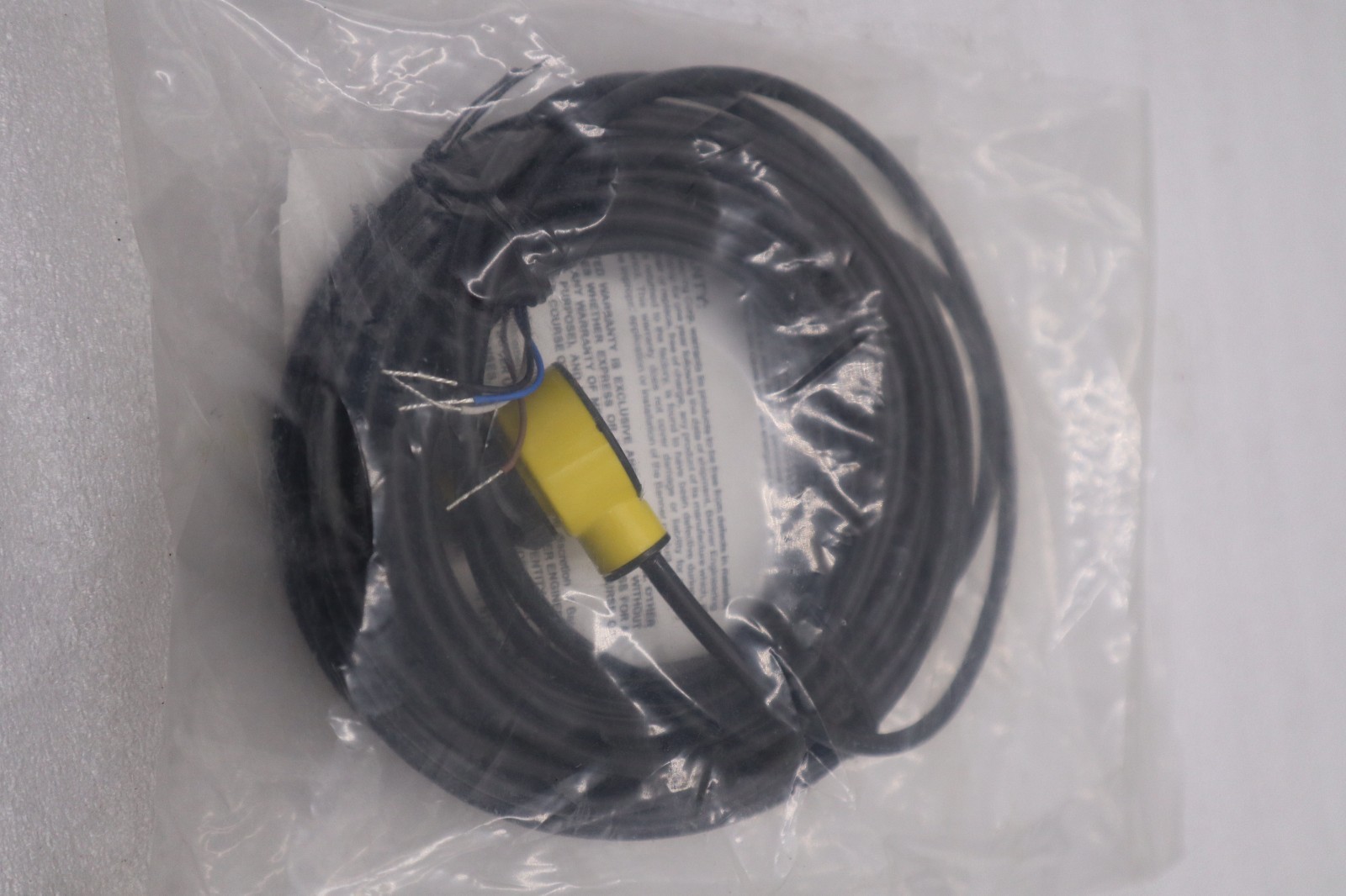 NEW BANNER T18-2VPLP-9M/ T182VPLP9M PHOTOELECTRIC SENSOR POLARIZED STOCK H1111