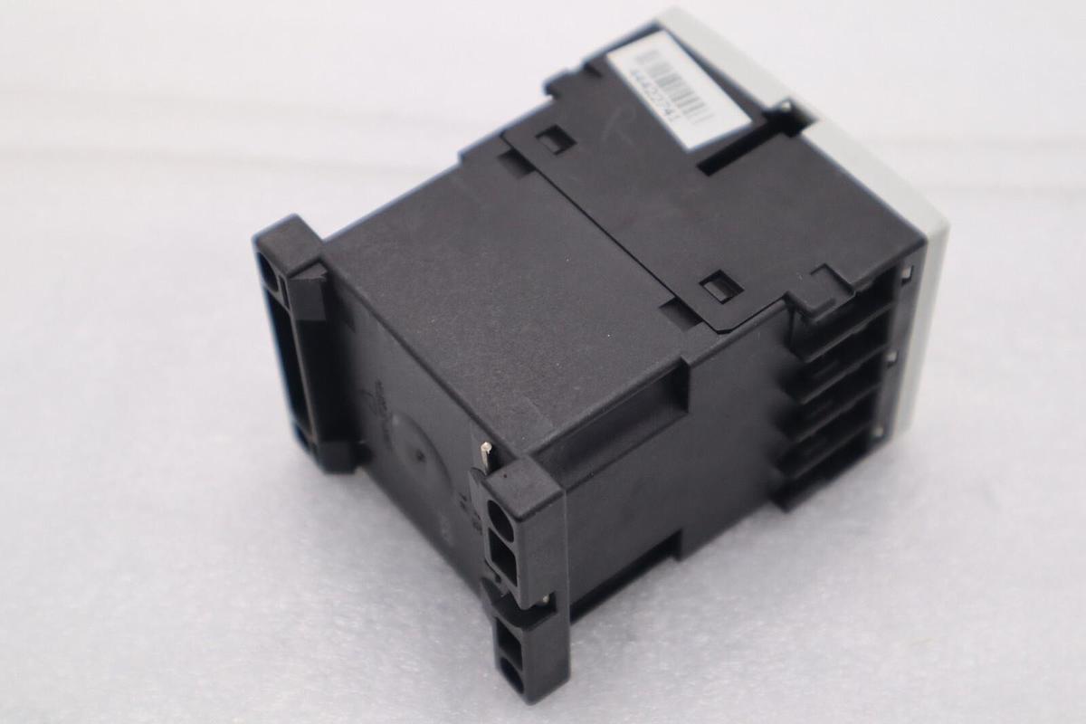 Used LOT OF 4 - SIEMENS 3RT1016-1BB41 CONTACTOR STOCK 5434