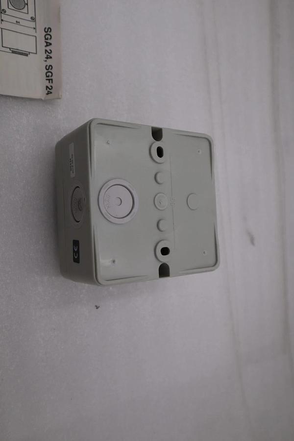 Used Belimo SGA24 Wall Mount Positioner STOCK H1213A