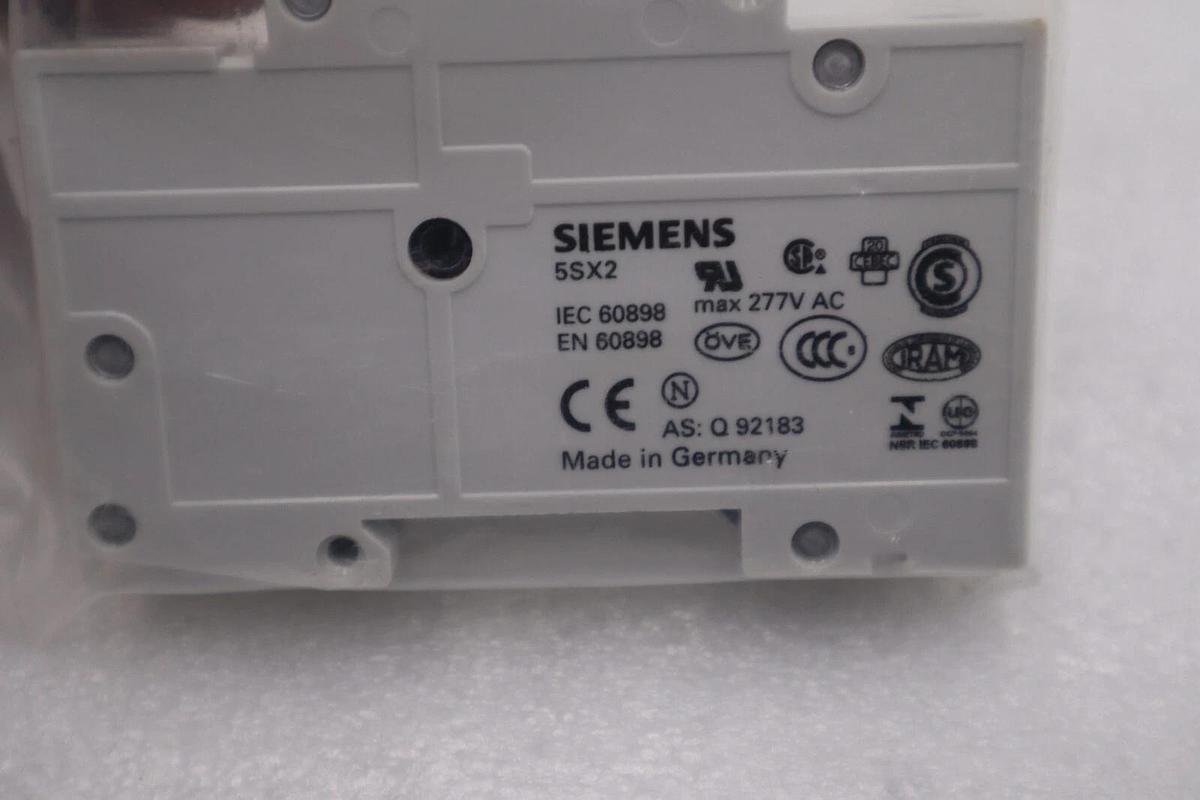 NEW Siemens 5SX2 MAX 277V AC Circuit Breaker 2 Pole STOCK G626A
