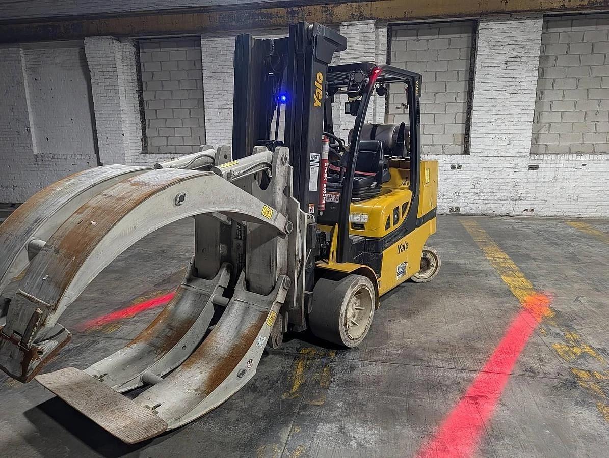 Used 12,000 POUND YALE GLC120VX FORKLIFT TRUCK WITH 84" CASCADE CLAMP 4,500 HOURS