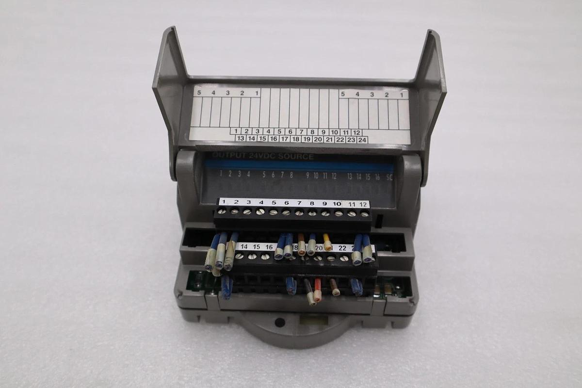 Used DANAHER MOTION M.1017.3095 R3 / M10173095 R3 GIDDINGS & LEWIS MODULE #6029