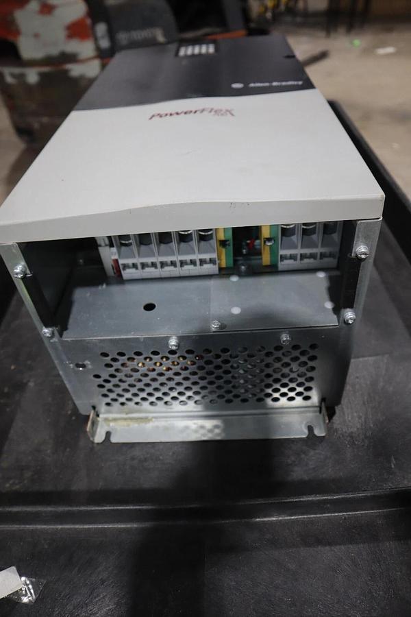 Used Allen Bradley 20BD125A0ANNAND0 Series B PowerFlex 700 AC Drive 480Vac STOCK S595