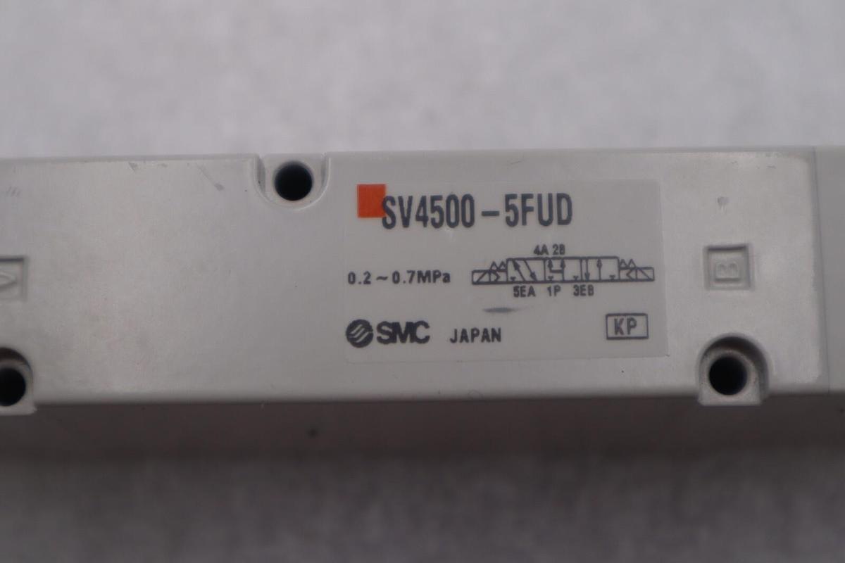 Used NEW OPEN BOX SMC SV4500-5FUD Double Solenoid Valve STOCK K-2473