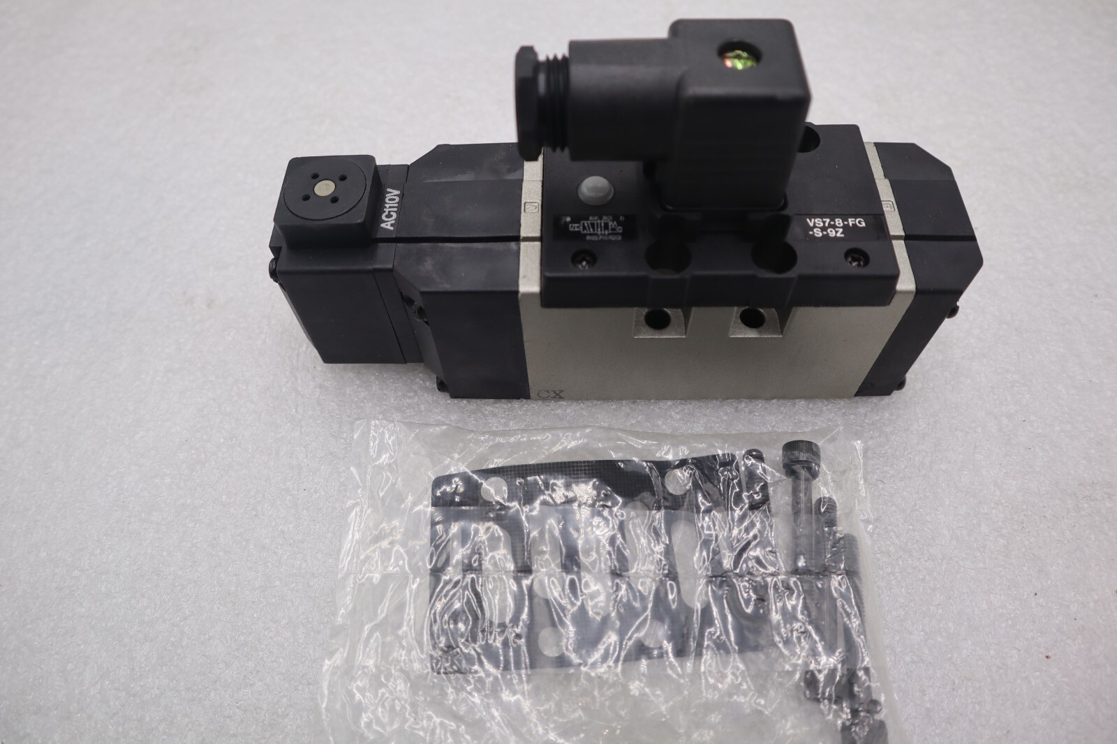 Used SMC VS7-8-FG-S-9Z / VS78FGS9Z (BRAND NEW) 10 AVAILABLE K-2542