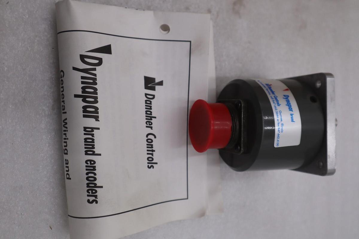 Used NEW OPEN BOX DYNAPAR HR62501200240 / HR62501200240 ENCODER STK K38C