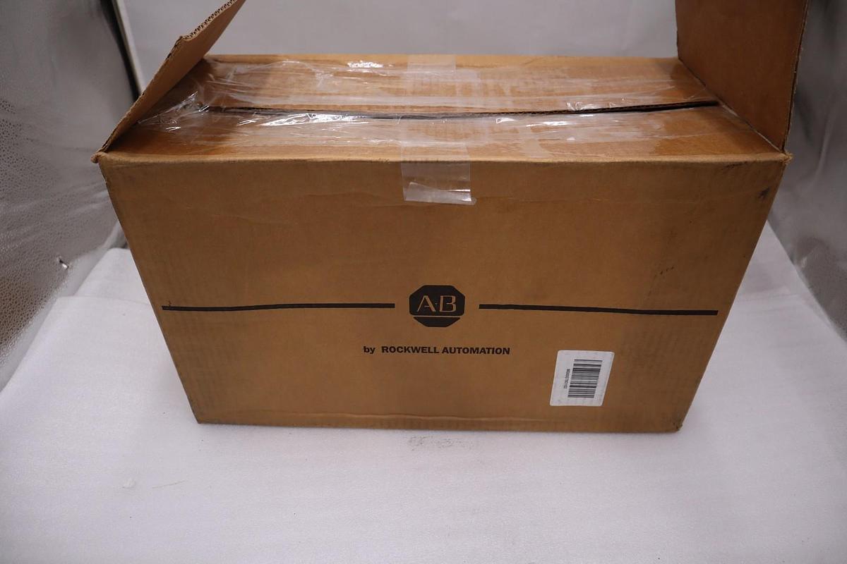 Used Allen-Bradley 20F11ND3P4JA0NNNNN 2HP PowerFlex 753 AC Drive NEW IN BOX #G-111B