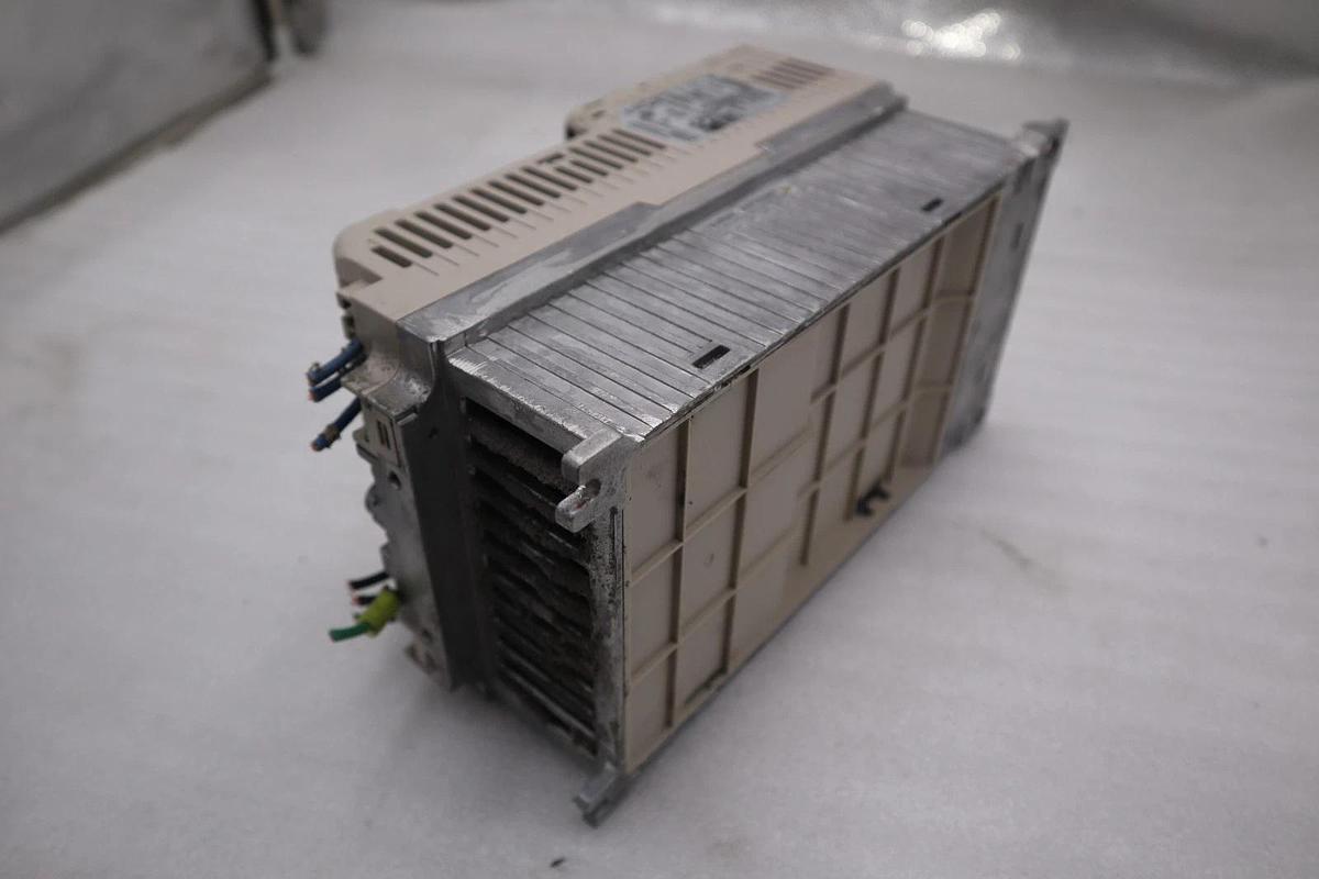 Used Yaskawa CIPR-GA50U4018ABAA-AAAASA INVERTER GA500 400V 3PH IP20 - STOCK 3719CC