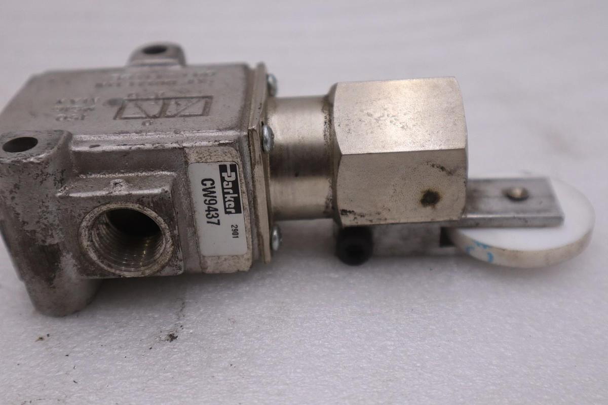 Used Parker CW9437 Cam Operated Pneumatic Valve NEW OPEN BOX STOCK CC89