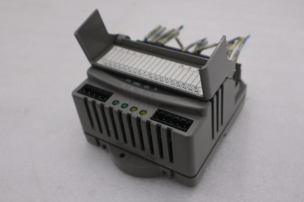 Used Giddings & Lewis M.1300.7372 R1 Input Module 24VDC SINK/SOURCE STOCK K-2918-A