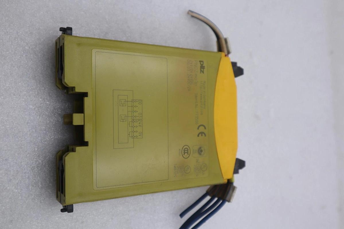 Used PNOZ m01p 773500 PILZ Safety Relay STOCK K-3498