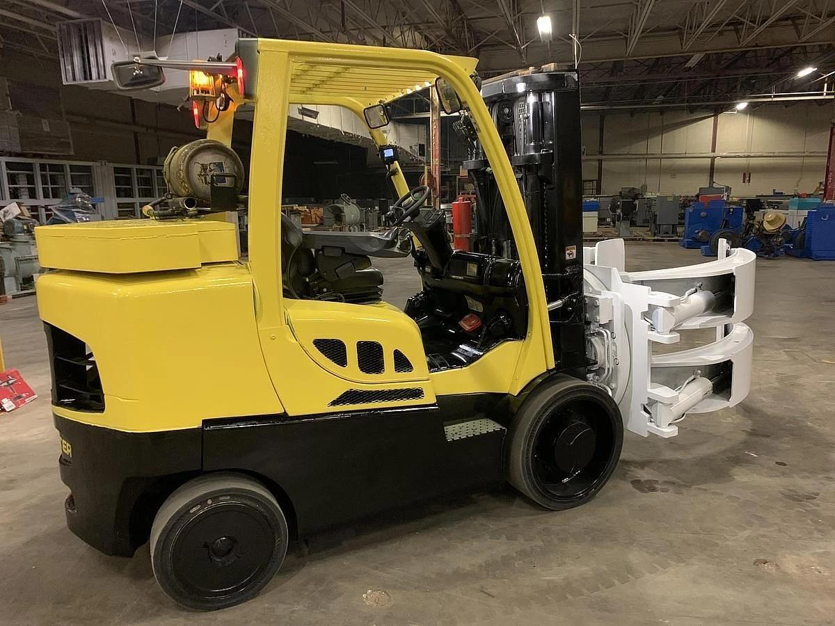 Used 15,500 POUND HYSTER MODEL S155FT FORKLIFT WITH 84" CASCADE PAPER ROLL CLAMP