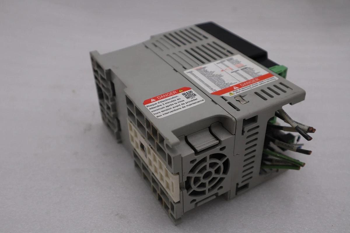 Used Allen Bradley 22A-D2P3N104/A PowerFlex 4 AC Drive 480V 3Ph 1HP 2.3A STOCK H89A