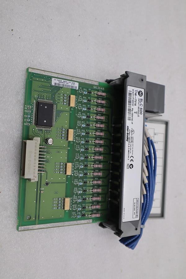 Used AB Allen-Bradley SLC500 1746-ITV16 Input Module Ser C 10-30VDC STK 5348A