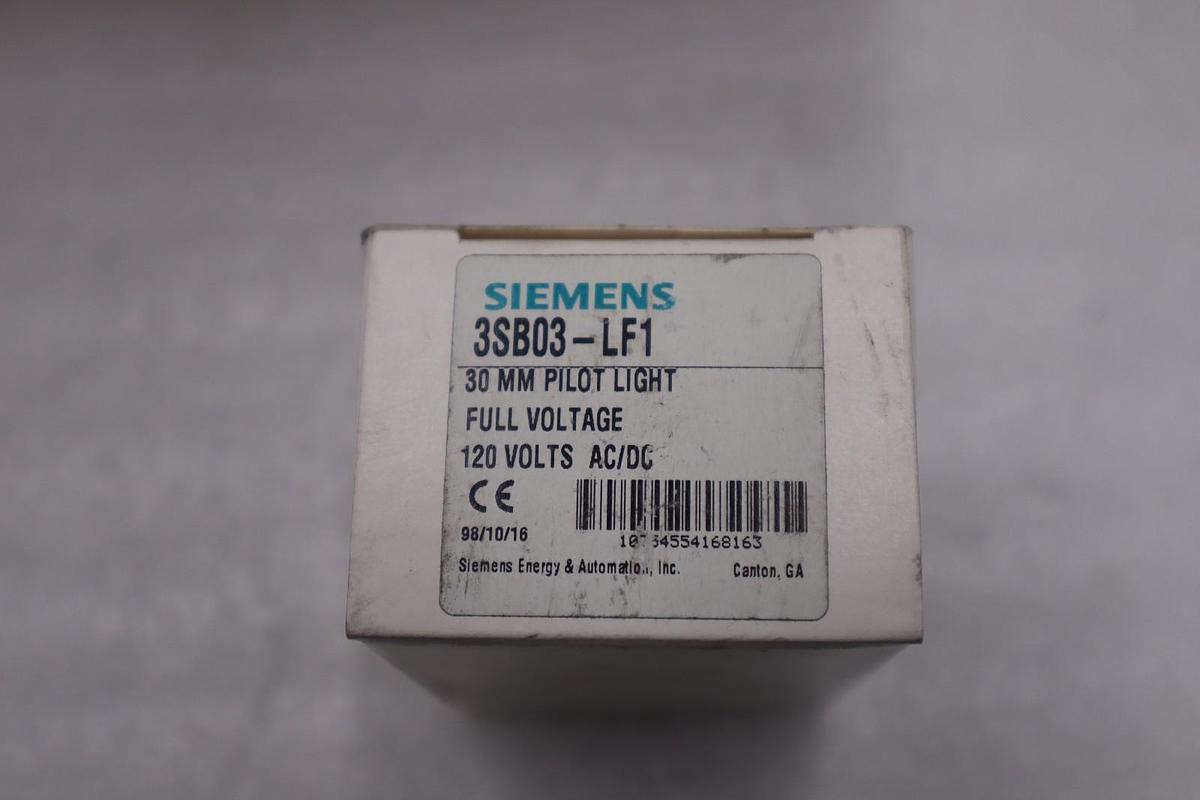 SIEMENS 3SB03-LF1G 120V - NEW IN BOX - STOCK GF672A