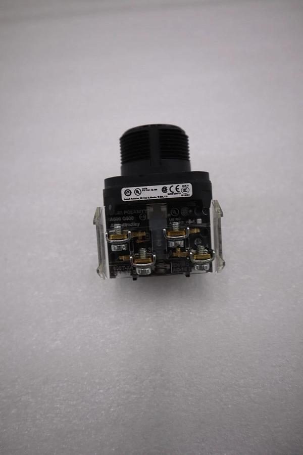 AB Allen Bradley Black Push Button 800H-AR2A Ser. F NEW OPEN BOX STK H1249A