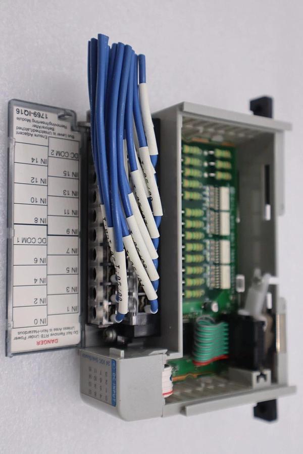Used 1769-IQ16 ALLEN BRADLEY INPUT MODULE SERIES A STOCK K-39-A