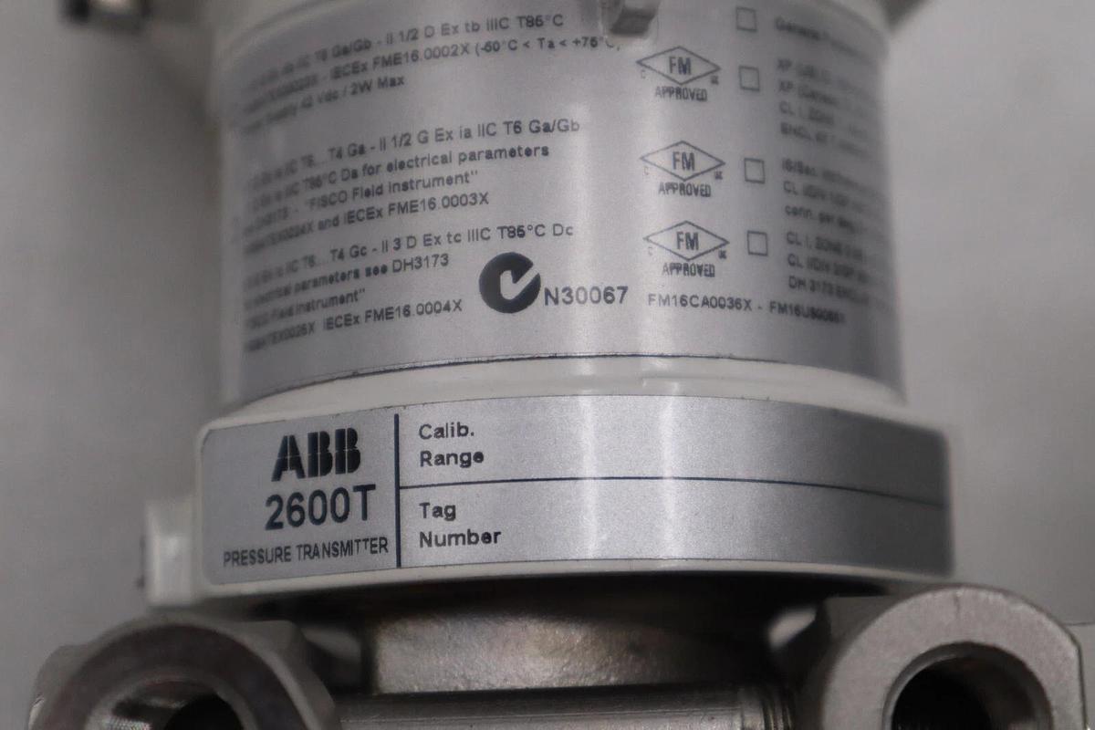 Used NEW ABB 2600T 266DRHESSA2A1 ENL5 PREUSSURE TRANSMITTER STOCK G239A