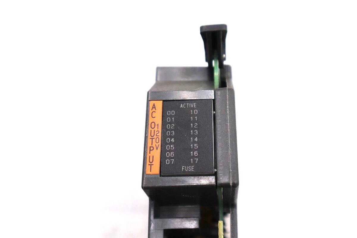 Used ALLEN BRADLEY 1771-0D16 SER B ISOLATED 120V AC OUTPUT #L-519