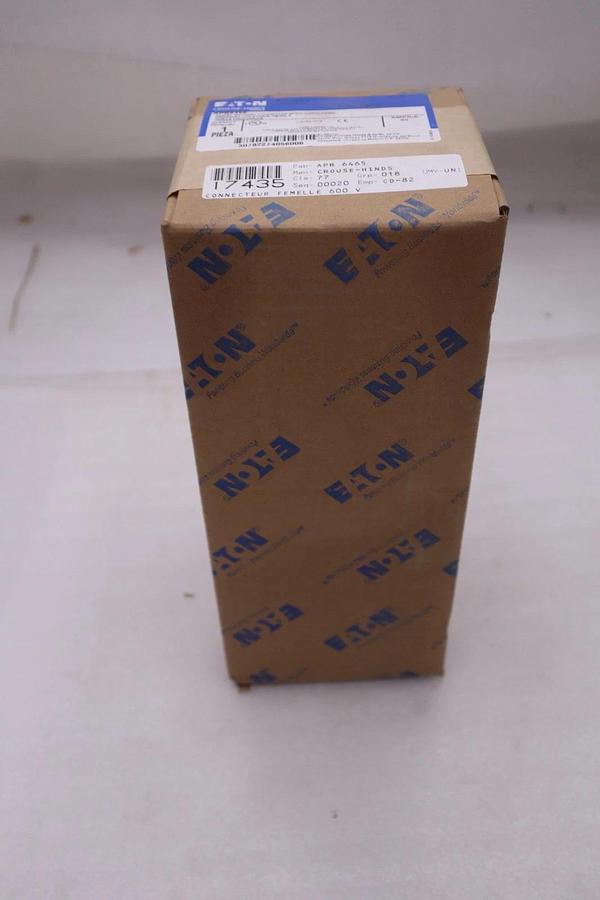 Used NEW EATON Crouse-Hinds Electrical Connector APR6465 STOCK GF1027