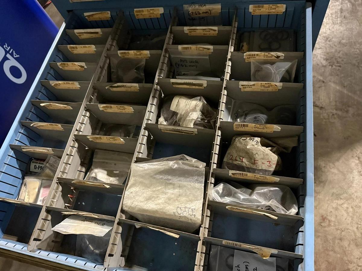 Used LYON 11 DRAWER CABINET MSS II SAFETYLINK 30"X28"X60" (NO CONTENTS)