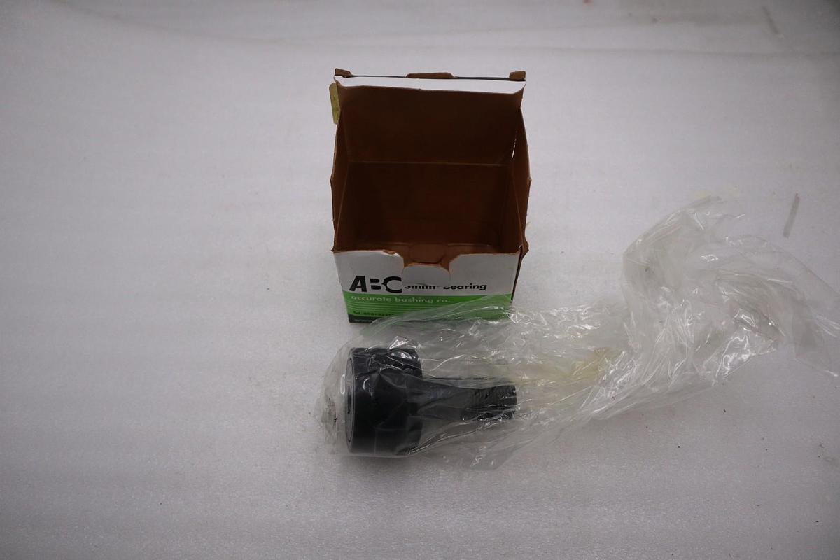 NEW IN BOX SMITH BEARING CR-2-XB-163 CAM FOLLOWER BEARING STOCK H568A