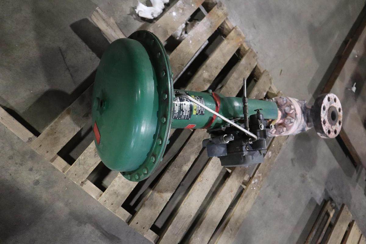 Used Fisher Control Valve Size 60 With 667 Pneumatic Actuator