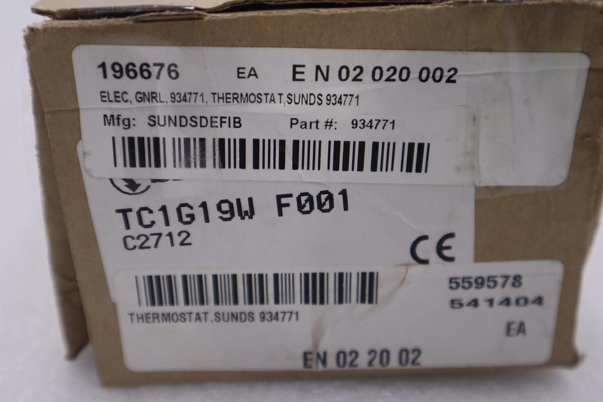 Used NEW IN BOX Sauter TC1G19W F001 Temperature Sensor STOCK G418A