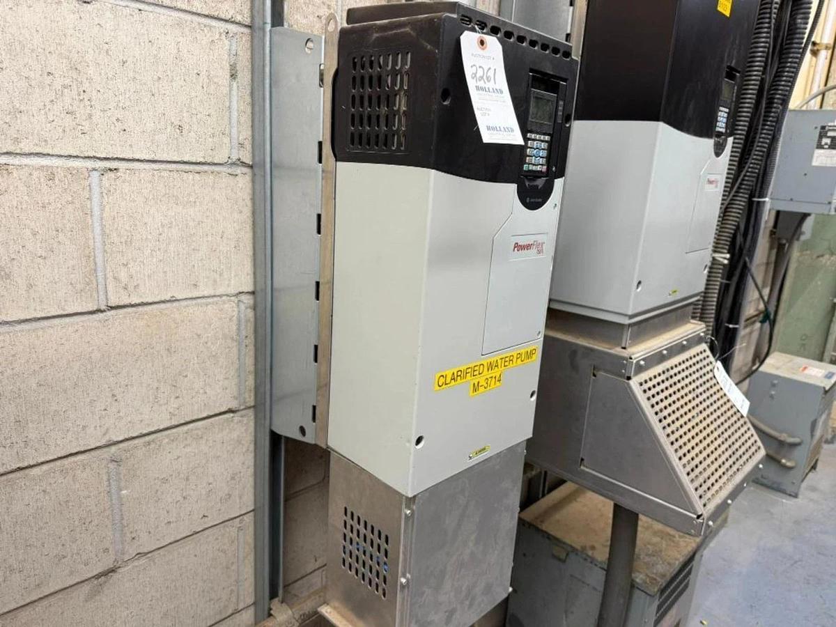 Used 100 HP ALLEN BRADLEY POWERFLEX 755 DRIVE CAT. 20G1ANE099AN0NNNNN 600V