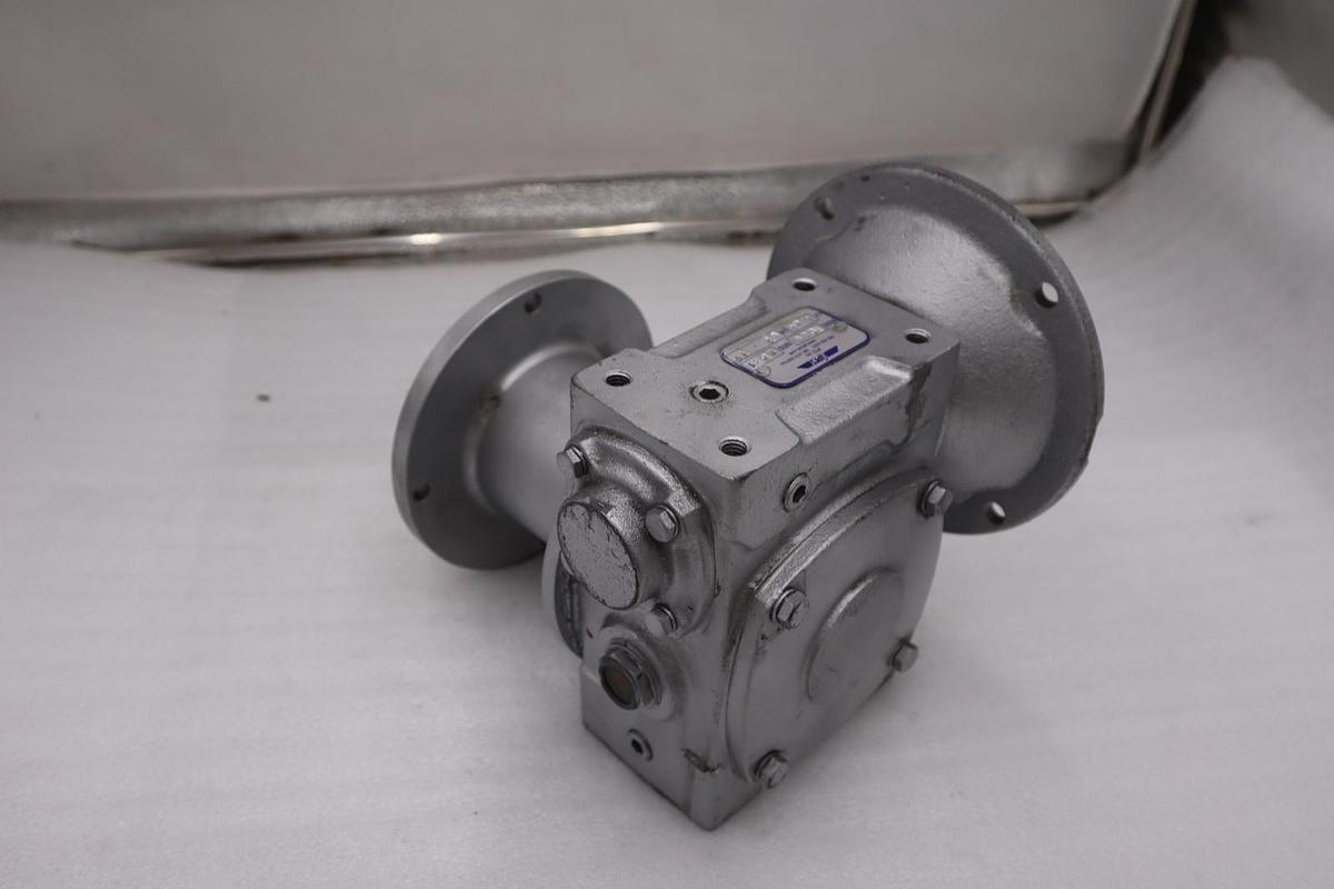 NEW IPTS IC60 GEAR REDUCER RATIO 25:1 - STOCK 5736CC