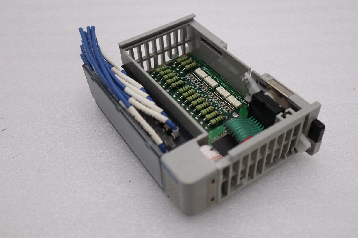 Used 1769-IQ16 ALLEN BRADLEY INPUT MODULE SERIES A STOCK K-39-A