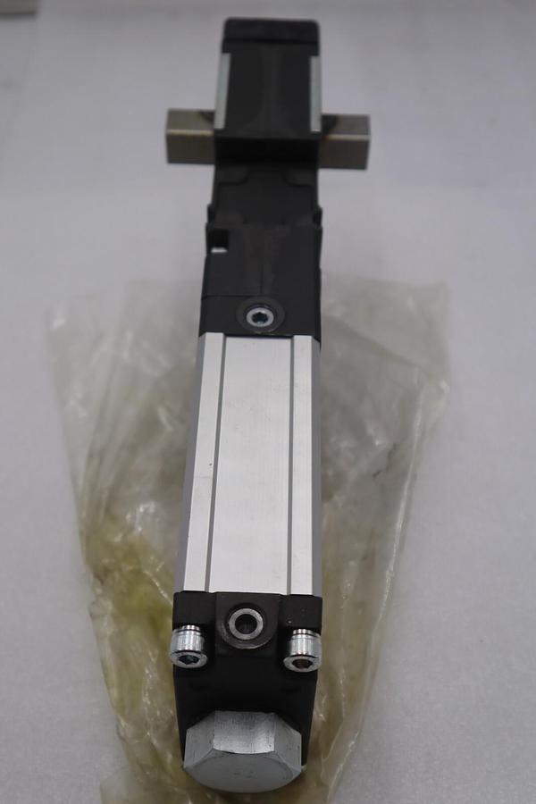 Used SMC CKZ2N63TF-90DP, POWER CLAMP CYLINDER, BORE SIZE: 63MM, NEW STOCK 1031A