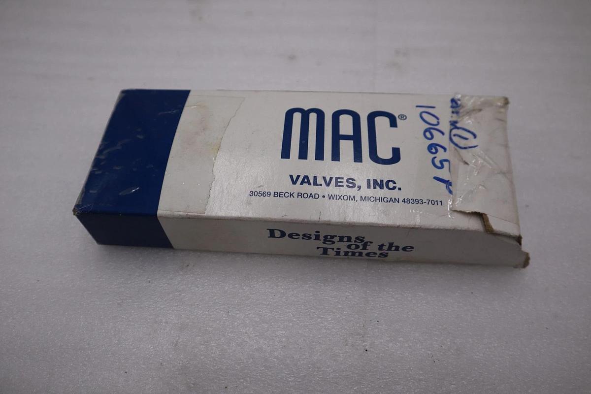 Used NEW MAC 811C-PM-613CA-152 SOLENOID VALVE 4-WAY SINGLE SOLENOID - STOCK H1431A