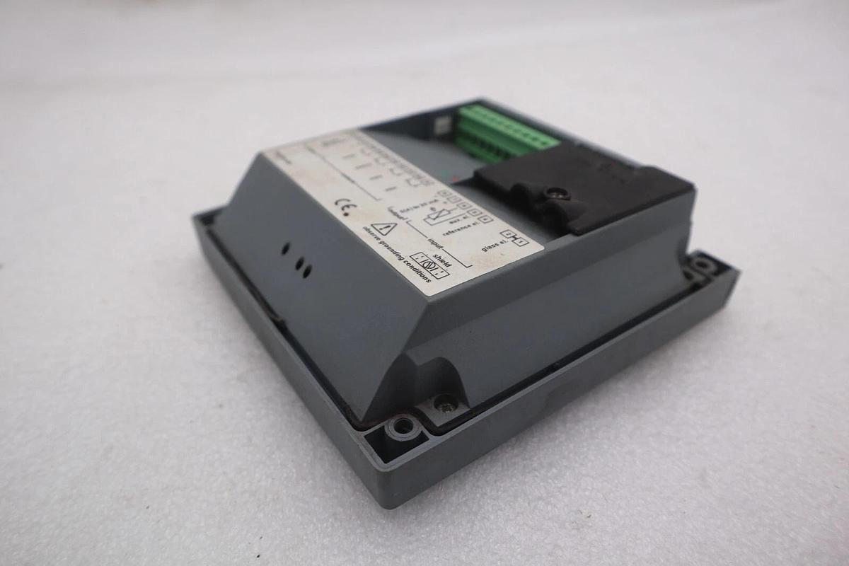 Used METTLER TOLEDO TEMPERATURE TRANSMITTER PH 2100 STOCK K-3070