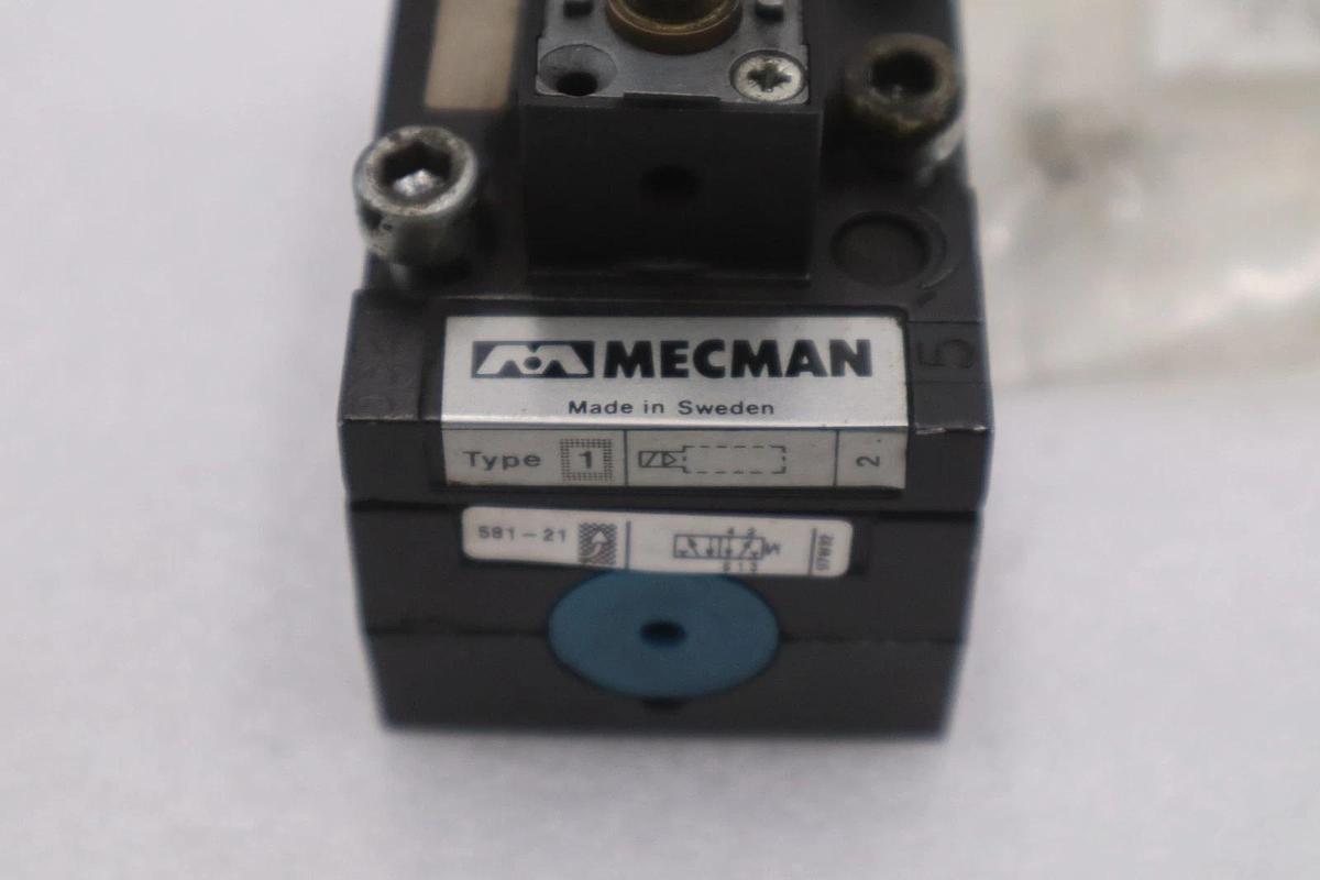MECMAN 581-21 NEW OPEN BOX STOCK L201CC