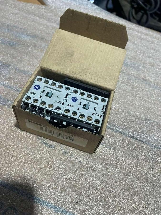 Used NEW OPEN BOX AB Allen Bradley 104-M09ND3 Motor Control Contactor STK L799CC