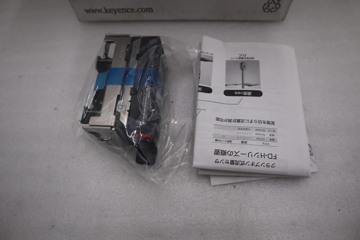 Used KEYENCE FD-H20 Clamp On Flow Meter 1/2” & 3/4 Pipe - STOCK 1415CC