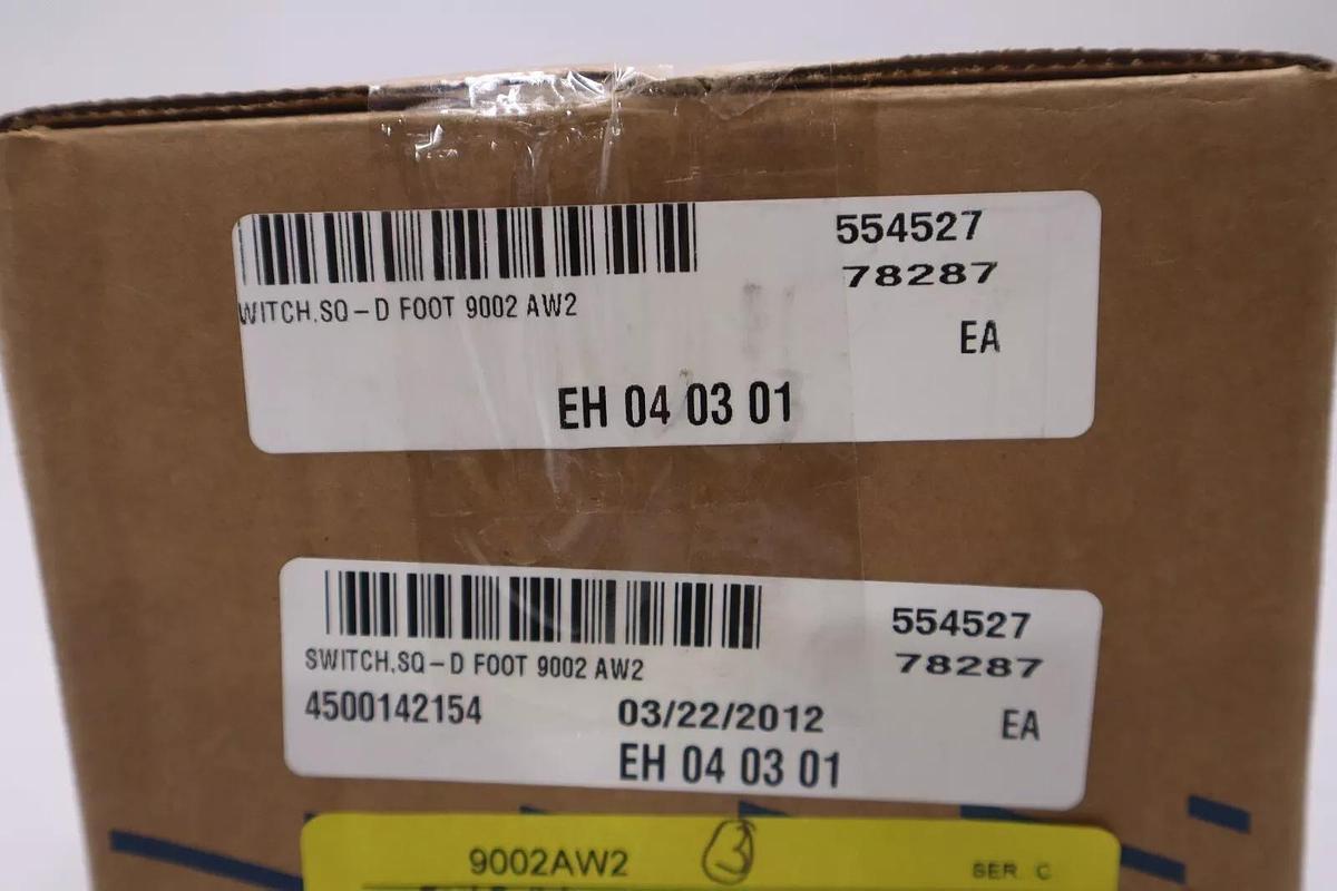 NEW OPEN BOX SQUARE D 9002AW2 Heavy Duty Foot Switch STOCK G-191 785901815921