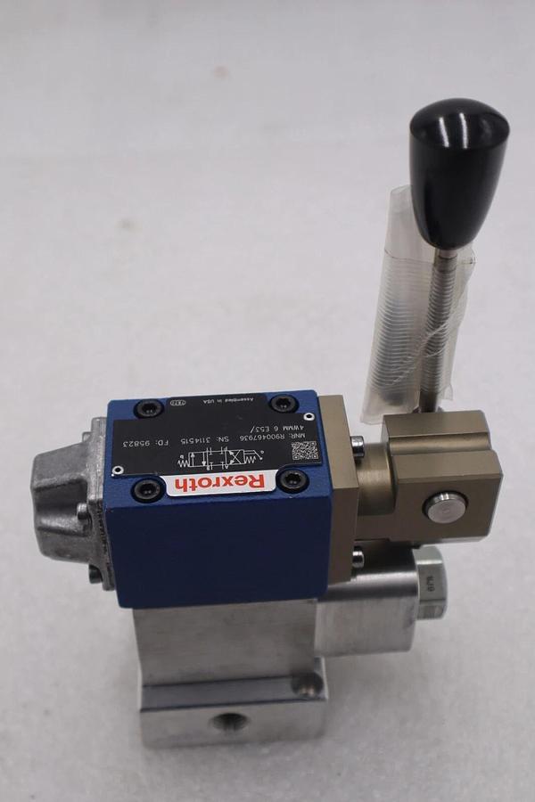 REXROTH 3114515 Hydraulic Valve / SUN HYDRAULICS EBA 1EF9-AC #K-2670