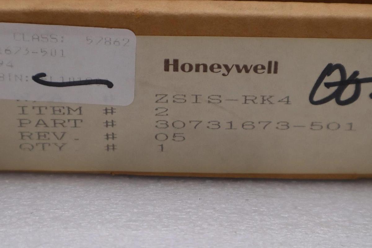 NEW OPEN BOX Honeywell 30731673-501 Core Memory Card PLC Rack Circuit Board G621