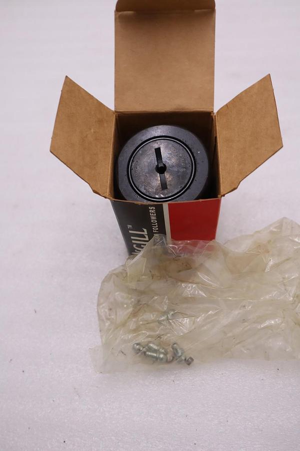 Used McGill CCF 1 1/4 S Cam Follower Lubri-Disc NEW OPEN BOX STK H1295