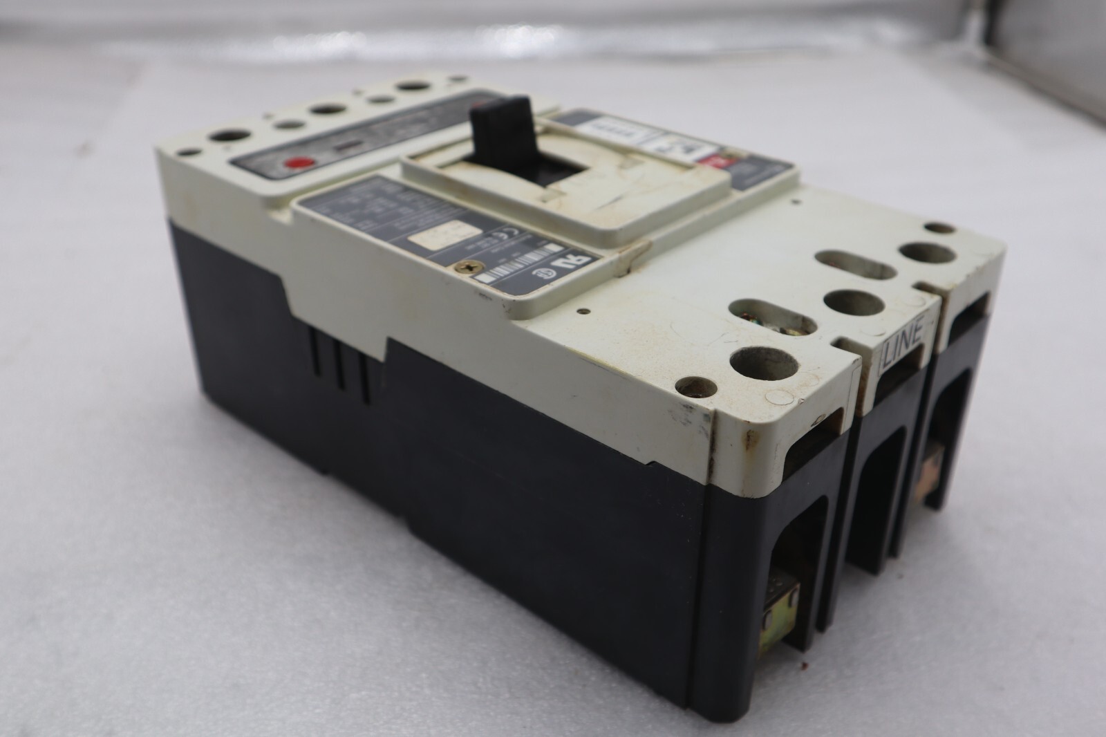 Used CUTLER-HAMMER HM2P400X5WS10 MOTOR CIRCUIT PROTECTOR SERIES C 600VAC STOCK #3221