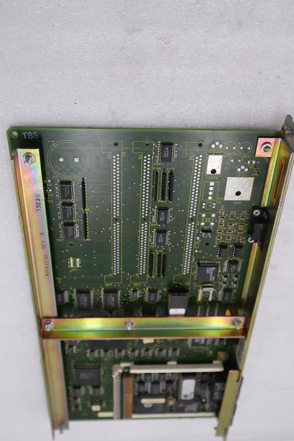 Used AB ALLEN BRADLEY 8520-RIOM 156754 REV 01 CIRCUIT BOARD STK CC211