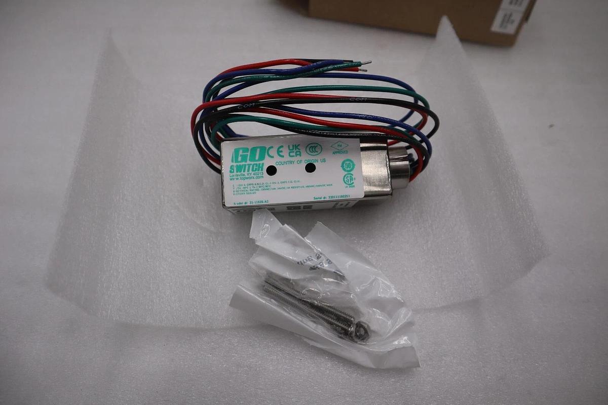 NEW OPEN BOX Topworx 21-11526-A2 PROXIMITY LIMIT SWITCH GO SWITCH STOCK G275A