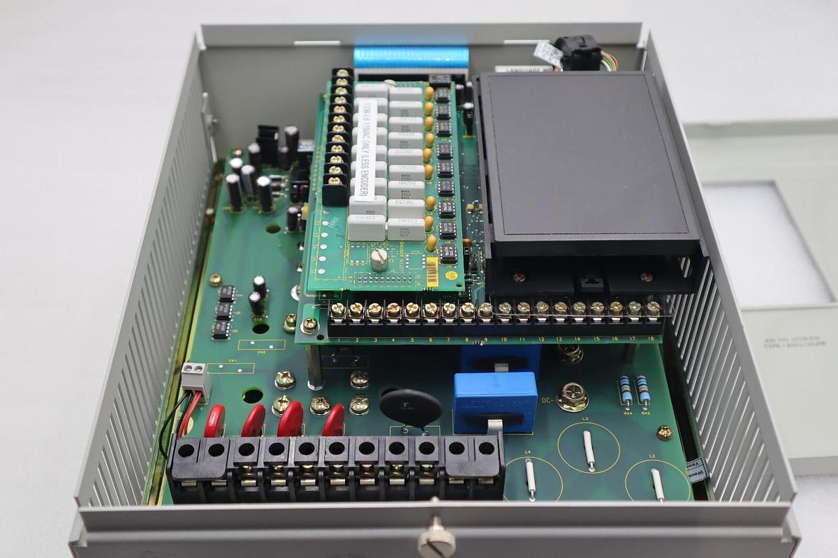 Used NEW ALLEN BRADLEY 1336S-BRF75-AA-EN-L6 / 1336SBRF75AAENL6 7.5 VFD STOCK 2205